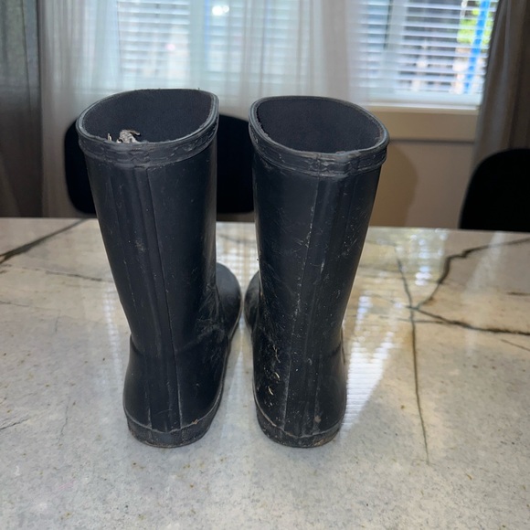Hunters ORIGINAL KIDS FIRST CLASSIC RAIN BOOTS - Picture 2 of 3